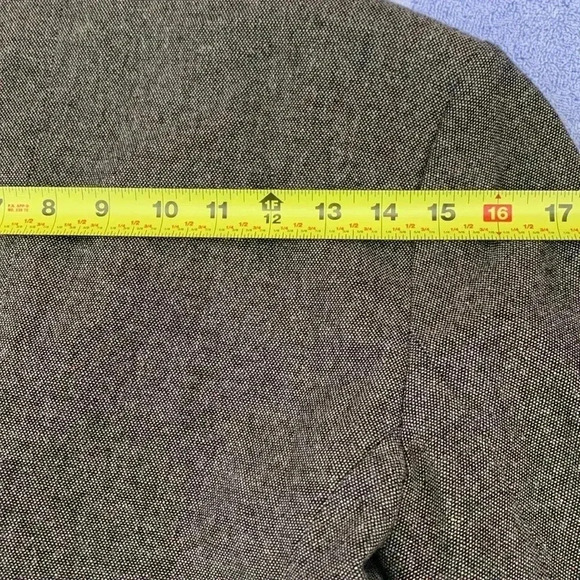 Tristan & Iseut Fitted Light Gray/Brown Blazer, Lightly Padded Shoulders - Picture 7 of 7